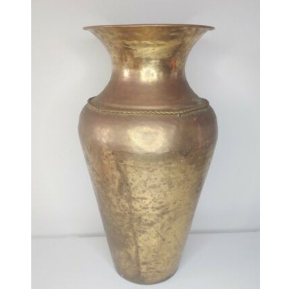 OLD INDIA VINTAGE BIG BRASS BASE POT GOLD LACQUERED MULTIPURPOSE USE HOME DECOR - Picture 4 of 9